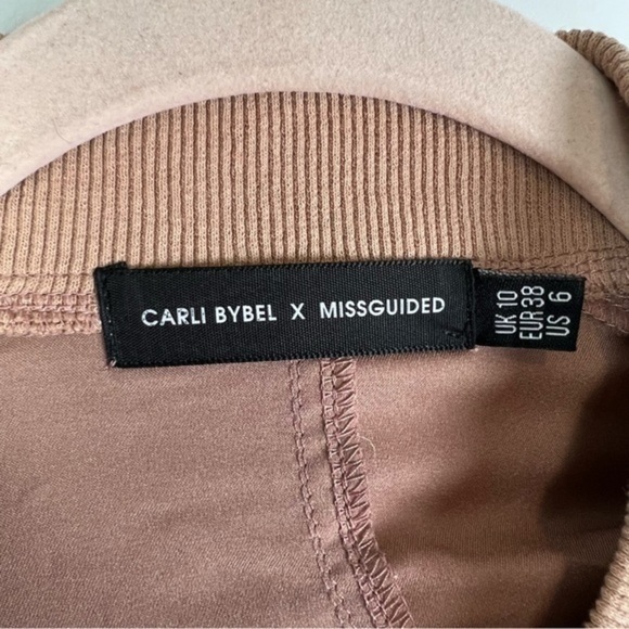 Missguided Carli Bybel  Zip Front Jacket womens Size 6 rose gold satin - Picture 5 of 9